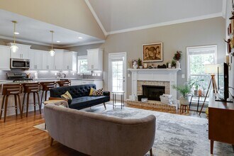 6043 Spade Dr in Spring Hill, TN - Building Photo - Building Photo