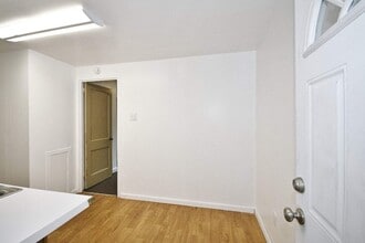 1423 Ridge Ave in Braddock, PA - Building Photo - Building Photo