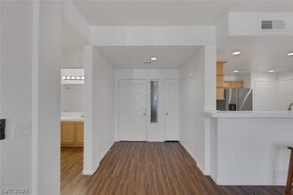 912 Duckhorn Ct in Las Vegas, NV - Building Photo - Building Photo
