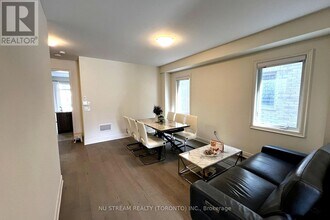68 Current Dr in Richmond Hill, ON - Building Photo - Building Photo