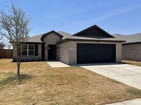 7219 23rd St in Lubbock, TX - Building Photo