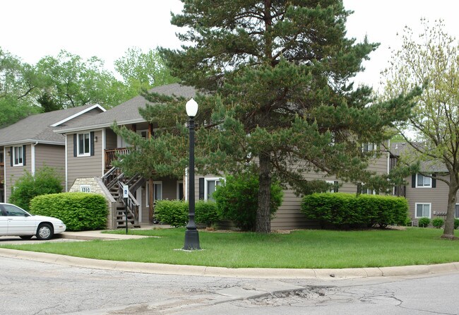 North Winds in Lawrence, KS - Building Photo - Building Photo