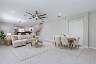 4778 Coral Castle Dr. in Kissimmee, FL - Foto de edificio - Building Photo