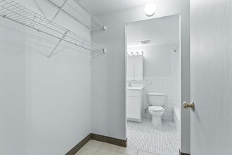 Studios at 7 Corners in Minneapolis, MN - Building Photo - Building Photo