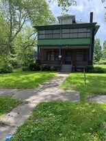 1448 Ohio Ave in Youngstown, OH - Building Photo