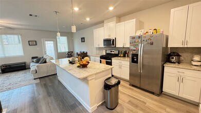 1505 Red Acer Dr in Houston, TX - Building Photo - Building Photo