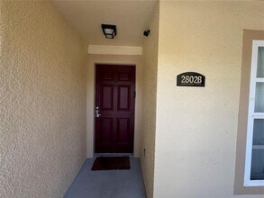 2802 Club Cortile Cir in Kissimmee, FL - Building Photo - Building Photo