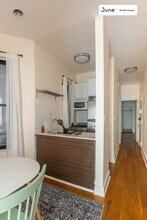 932 Amsterdam Ave in New York, NY - Building Photo - Building Photo