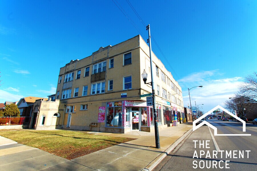 2801 N Keating Ave, Unit 307 in Chicago, IL - Building Photo