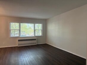 146-41 26th Ave in Queens, NY - Building Photo - Building Photo