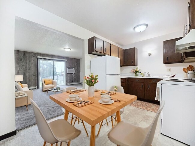 Park Apartments - 516
