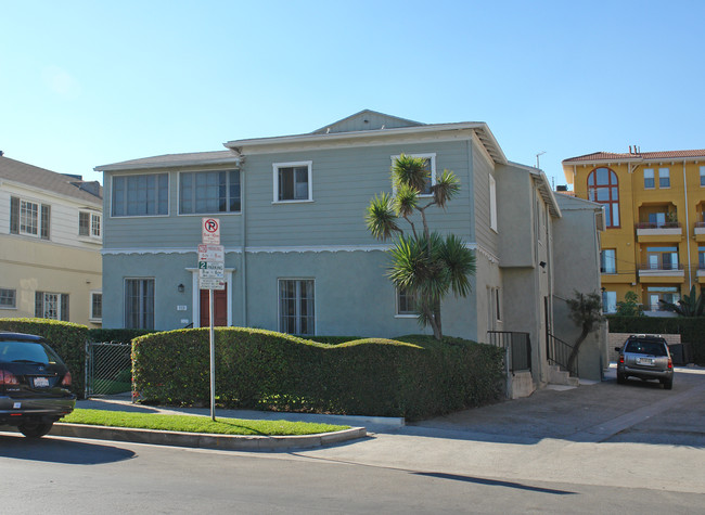 313 S Cochran Ave in Los Angeles, CA - Foto de edificio - Building Photo