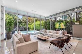 110 Reef Ln in Key Biscayne, FL - Building Photo - Building Photo