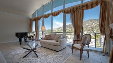 1155 N Brand Blvd, Unit Penthouse #1101 in Glendale, CA - Foto de edificio - Building Photo