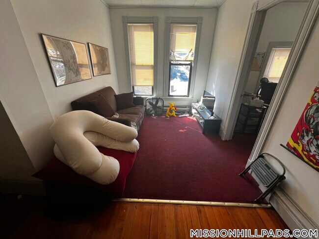 1540 Tremont St, Unit 3R in Boston, MA - Building Photo - Building Photo