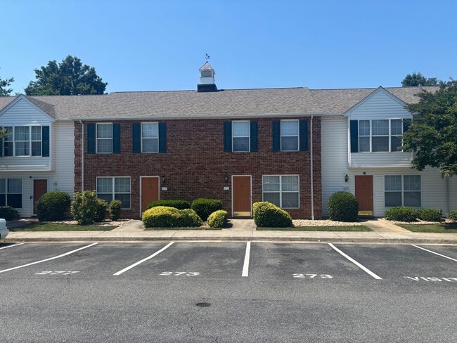 273 Mulberry Cir in Lynchburg, VA - Building Photo - Building Photo