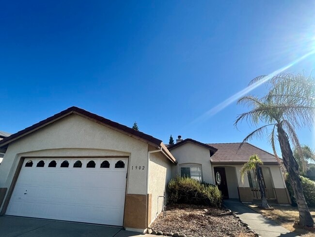 property at 1902 Harvest Ct
