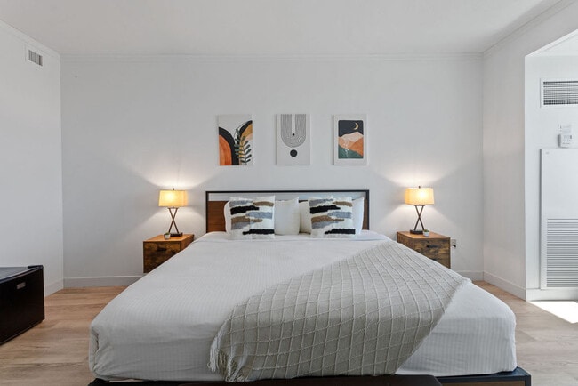 810 Pacific Ave in Atlantic City, NJ - Foto de edificio - Building Photo