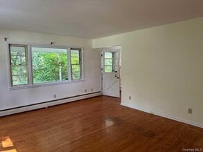205 Cedar Ave in Poughkeepsie, NY - Building Photo - Building Photo