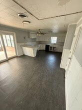2002 N Mirror St in Amarillo, TX - Building Photo - Building Photo
