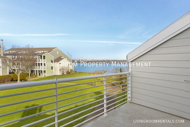 property at 183 N Hayden Bay Dr