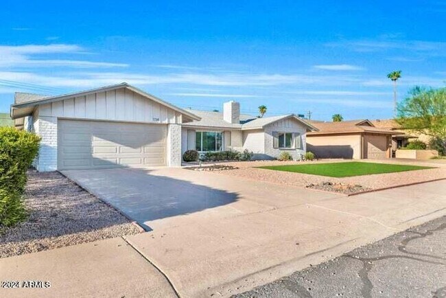 1734 E Laguna Dr in Tempe, AZ - Building Photo - Building Photo
