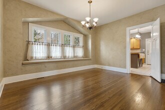 518 South St in West Dundee, IL - Foto de edificio - Building Photo