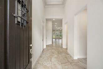 7438 Bethpage Ln in Spring, TX - Foto de edificio - Building Photo