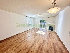 7023 NE 6th Ave in Portland, OR - Building Photo - Building Photo