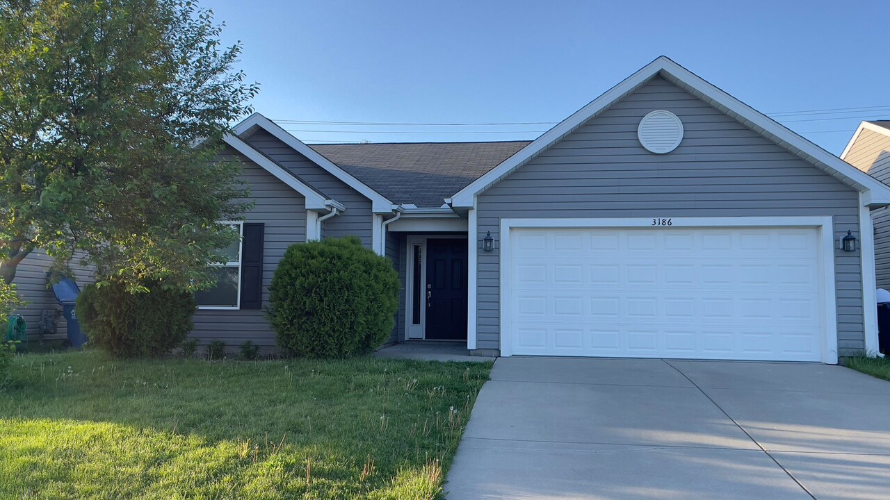 3186 Fleming Dr in West Lafayette, IN - Building Photo