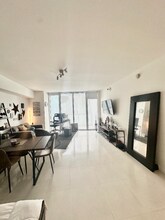 475 Brickell Ave in Miami, FL - Building Photo - Building Photo