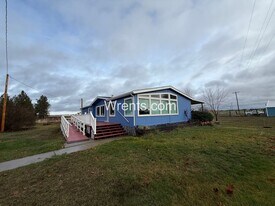 26808 W Tucker Prairie Rd in Cheney, WA - Building Photo