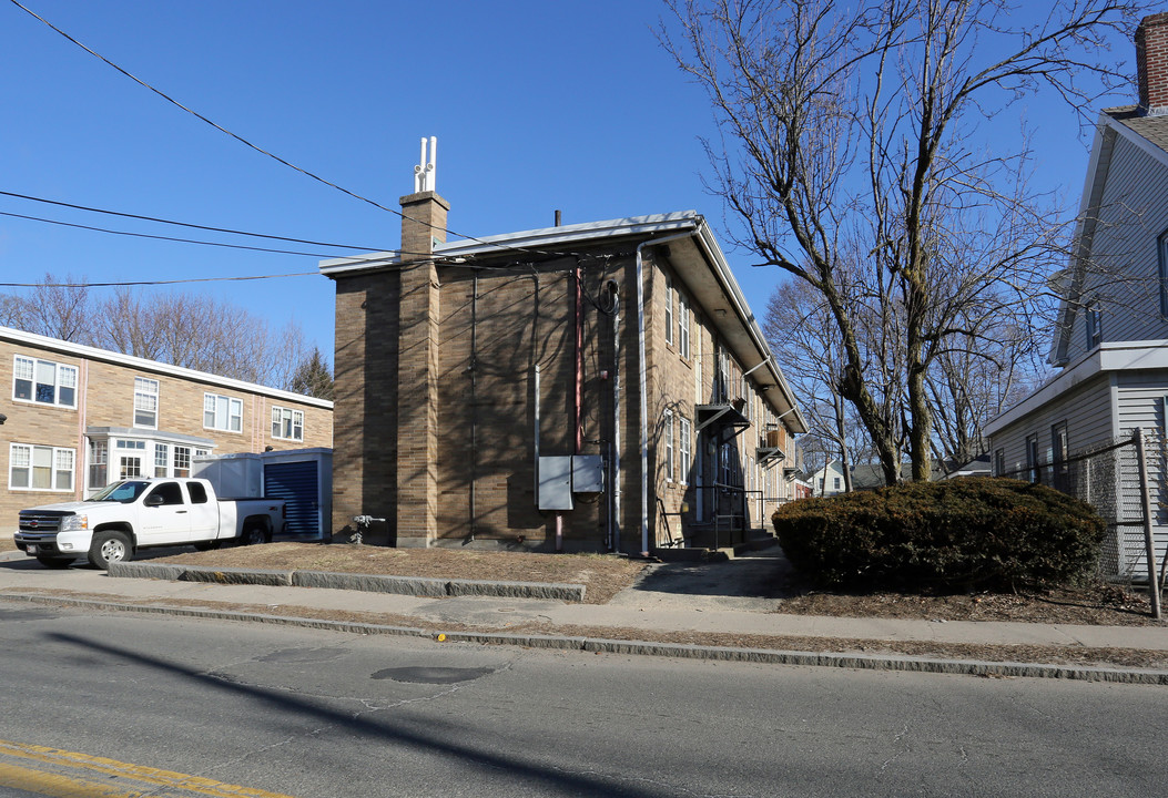 271 School St in Waltham, MA - Building Photo