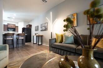 331 San Clemente Ave NW in Albuquerque, NM - Building Photo - Building Photo