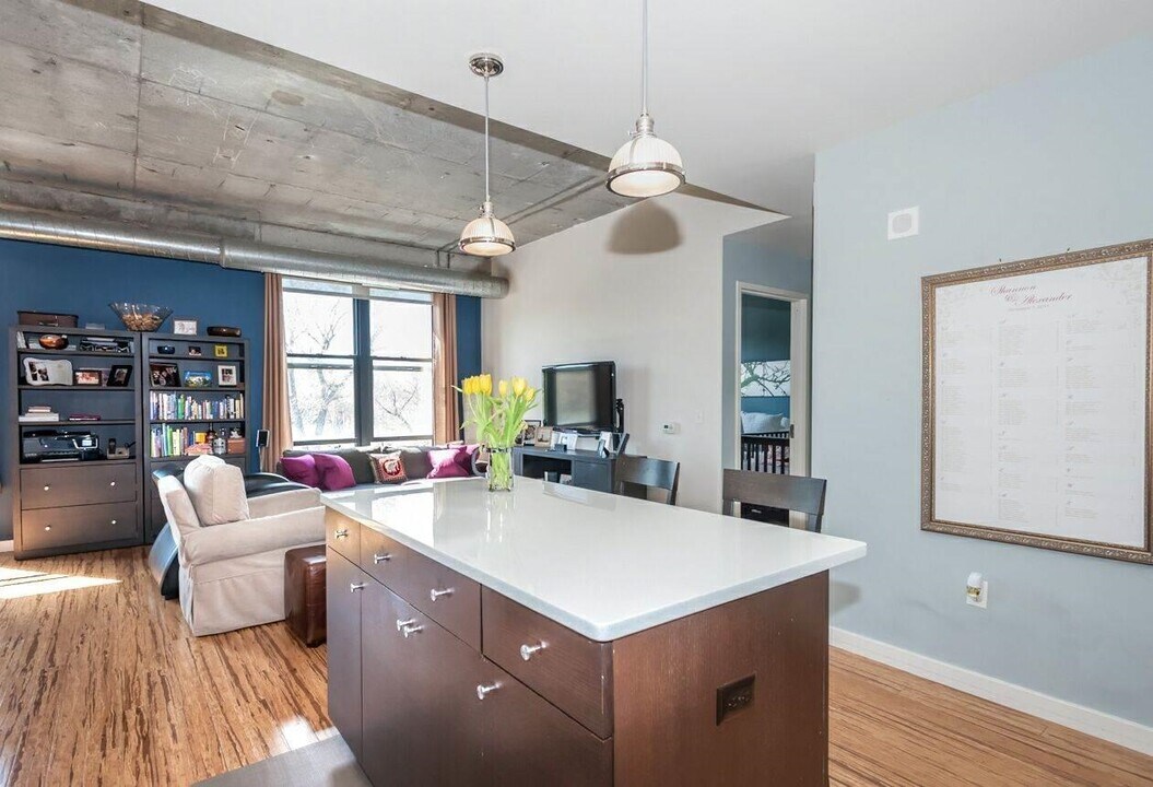 232 Pavonia Ave in Jersey City, NJ - Building Photo