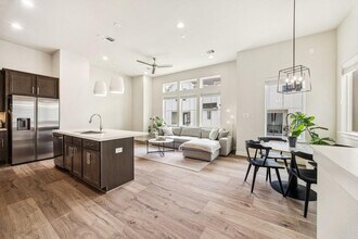 6310 Brighton Oaks Ln in Houston, TX - Building Photo - Building Photo