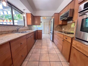 500 Perugia Ave in Coral Gables, FL - Building Photo - Building Photo