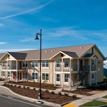 Parkside Terrace in Chico, CA - Building Photo