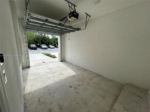 4756 SW 63rd Ave in Davie, FL - Building Photo - Building Photo