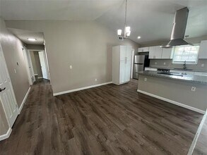 522 San Carlos Dr in Garland, TX - Building Photo - Building Photo