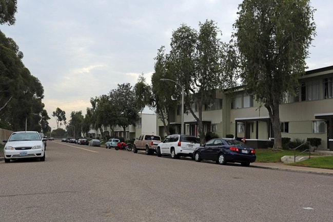 Casas Alquiler en Birdland, CA