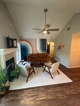 807 Kavanagh Dr in Austin, TX - Building Photo - Building Photo