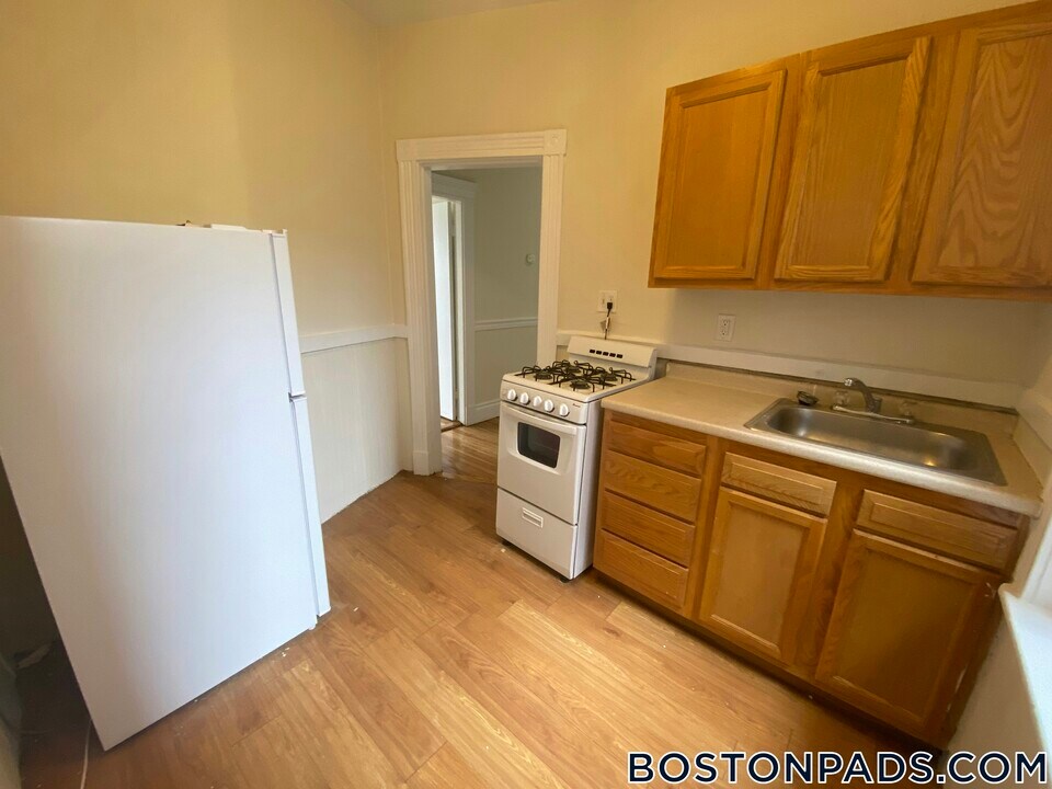 5 Walbridge St in Boston, MA - Foto de edificio