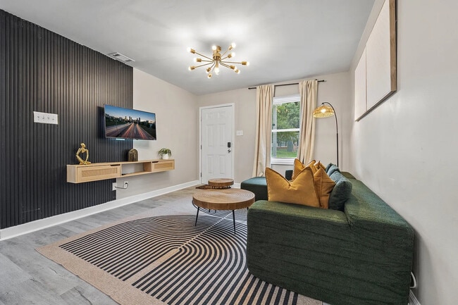 property at 787 Ayrshire Cir NW