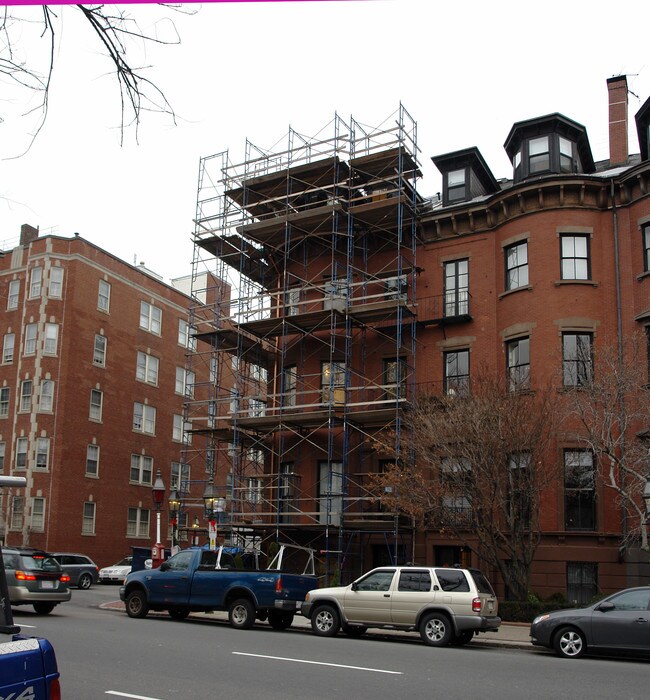 91 Beacon St in Boston, MA - Foto de edificio - Building Photo