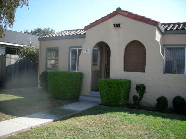 206 Katherine Ave in Salinas, CA - Building Photo