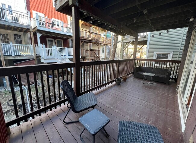 474 E 7th St, Unit 1 in Boston, MA - Building Photo - Building Photo