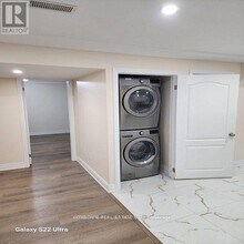 4093 Loyalist Dr in Mississauga, ON - Building Photo - Building Photo