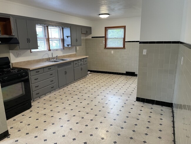 426 Kosciuszko St in South Bend, IN - Building Photo - Building Photo