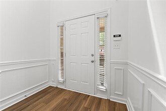 350 Creek Manor Way in Suwanee, GA - Building Photo - Building Photo